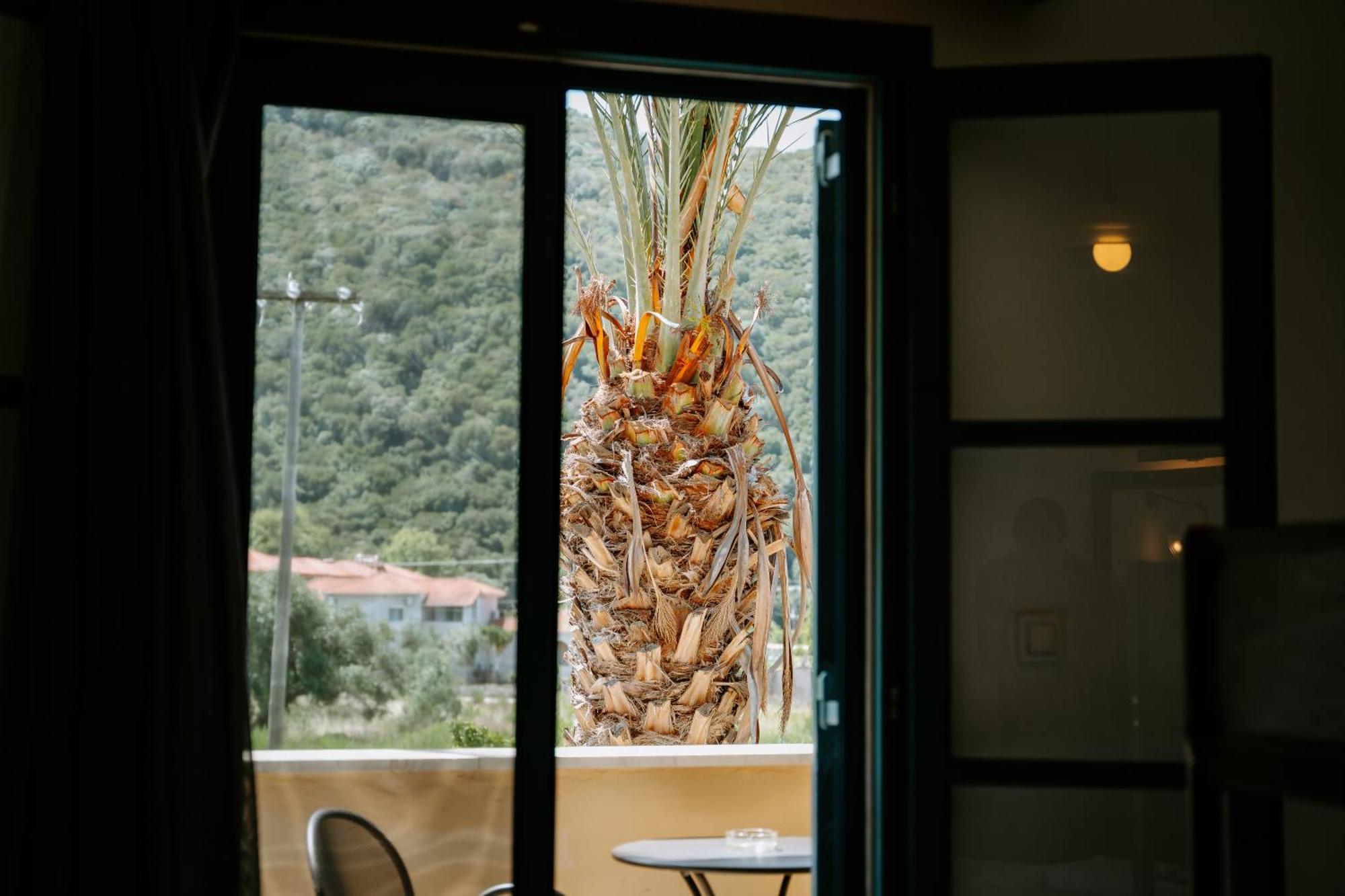 Karavostasi Beach Hotel Perdika  Esterno foto