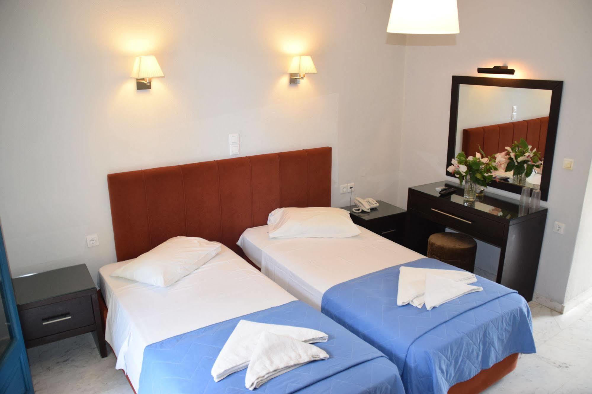 Karavostasi Beach Hotel Perdika  Esterno foto